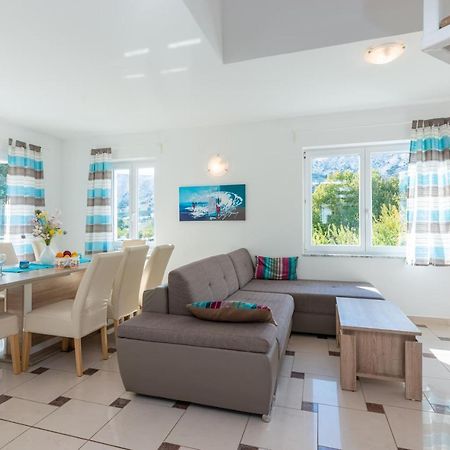 Beautiful Apartment Lovorka 6 , Baska, Krk Exterior foto