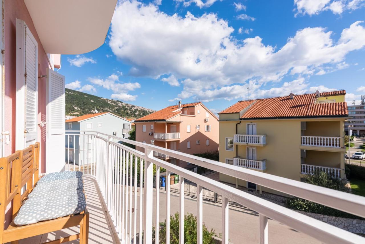 Beautiful Apartment Lovorka 6 , Baska, Krk Exterior foto