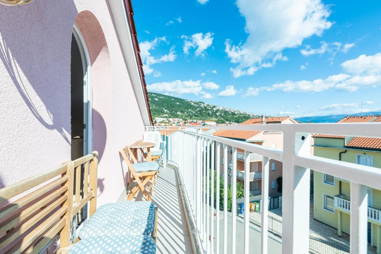 Beautiful Apartment Lovorka 6 , Baska, Krk Exterior foto